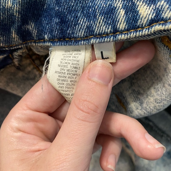 Acid Wash Jean Jacket - Picture 6 of 11